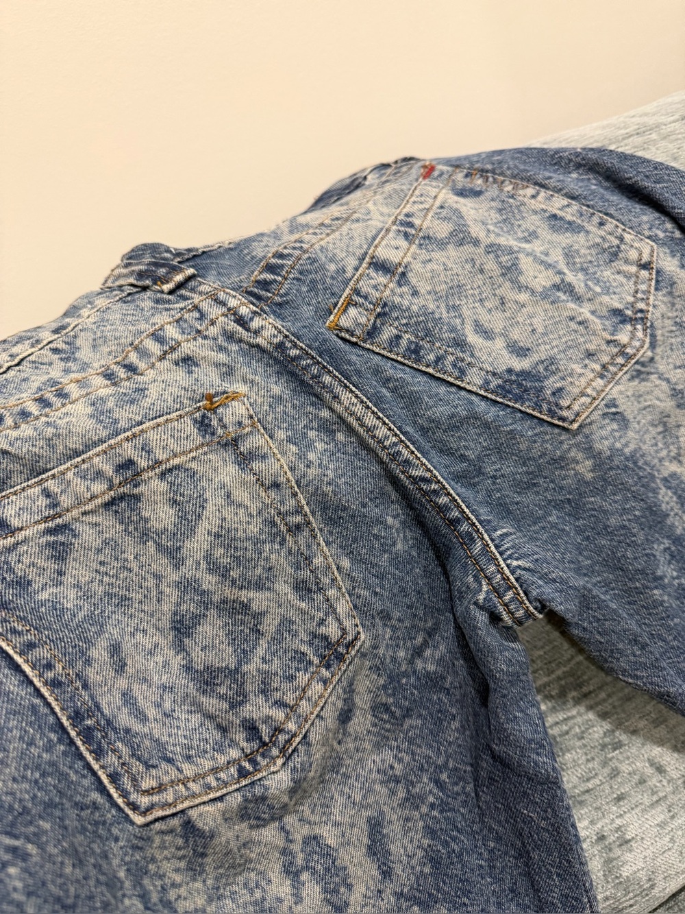 BDG Women’s - Blue Snake-Print Wide Leg Jeans - Picture 7 of 12